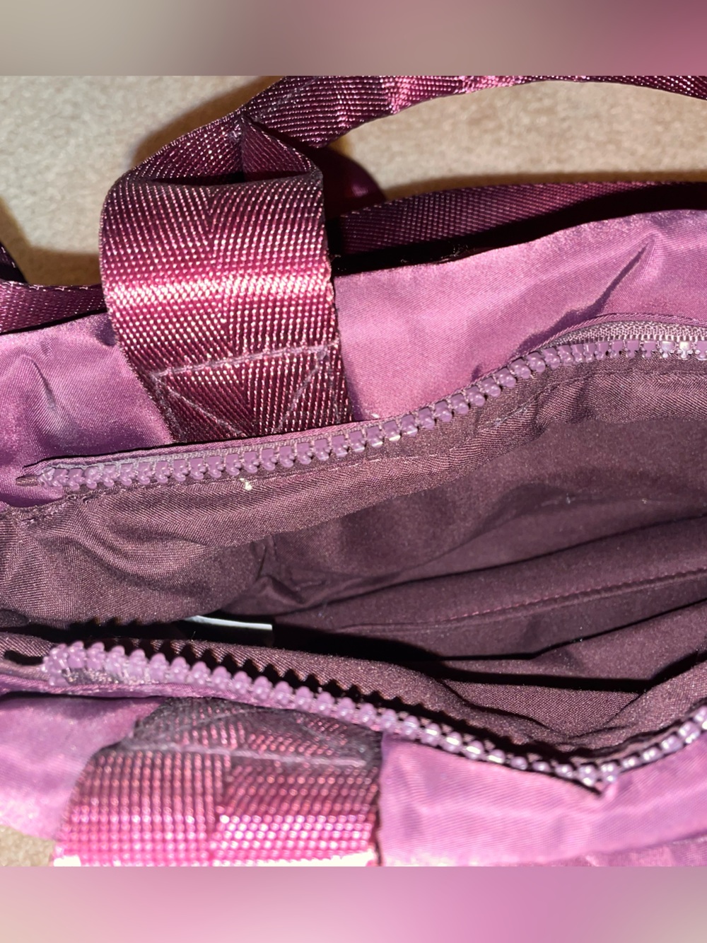 Old Navy Maroon Puffy Crossbody Bag - Picture 2 of 3